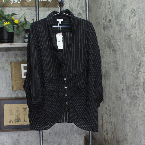 City Chic Womens Trendy Plus Size Twist Pacifica Button Up Shirt Black Multi 20W