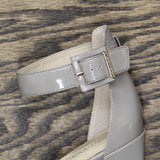 Calvin Klein Womens Vintage Strap Block Heels Sand Brown / Mink 6M