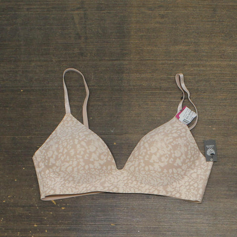 Vince Camuto Womens Wireless Triangle Bra VC511060BKMX Beige Multi 36B