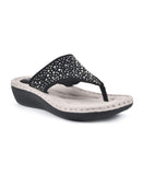 Cliffs By White Mountain Calling Women's Thong Sandal Black / Fabric 10M