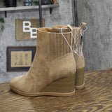 Universal Thread Cypress Winter Boots with Memory Foam Insole Taupe Brown 7M