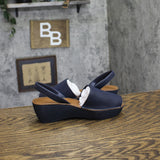 Kenneth Cole Reaction Womens Fine Glass Slingback Platform Sandal Navy Blue 5M
