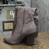 Journee Collection Women's Kyllie Boots Shoes KYLLIE-BOOT Gray 10M