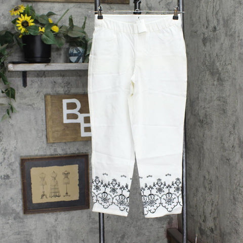 Isaac Mizrahi Live! Petite 24/7 Embroidered Ankle Pants A352289 Bright White 4P