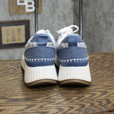 Universal Thread Women's Persephone Sneakers with Memory Foam Insole Blue 9M