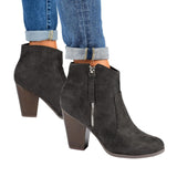 Journee Collection Womens Side Zip Link Booties LINK-TAU Taupe Brown 8M