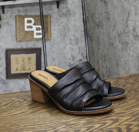 Earth Womens Adara Heeled Sandal ETADARA Black Leather 9M