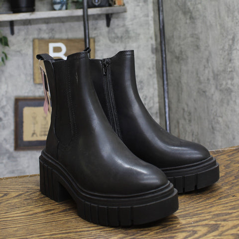 Wild Fable Womens Sterling Chelsea Boots 88075605 Black 6M