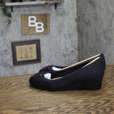 Bandolino Womens Tad Dress Round Toe Wedge Heels 25030670 Navy Blue 7.5M
