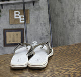 Clarks Jazzh Womens Toe-Post Cushioned Footbed Flip-Flops Gray Multi 11M