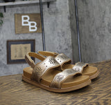 Earth Womens Strappy Ferne Casual Flat Sandals ETFERNE Gold Leather 9M