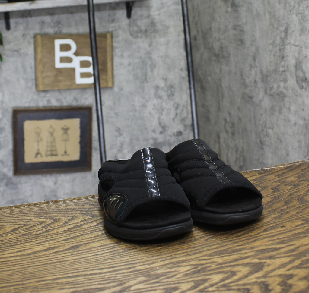 Easy Spirit Traciee Square Toe Casual Flat Sandals Black Patent Multi 7.5WW