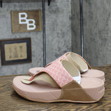 Fitflop Women's Lulu Wave-Print Wide Fit Toe-Post Sandals DM3 Soft Pink 9M