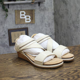 Clarks Kacha Wave Low Wedge Sandal 26186963 Cream Brown 9.5M