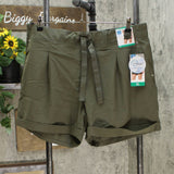 MPG Mondetta Performance Gear Women's Pleated Stretch Cuffed Travel Shorts