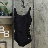 Speedo Women's Built In Bra One Piece Swimsuit
