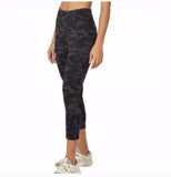 Danskin Women's All Over Print Capri Leggings