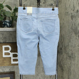 Style & Co. Petite Avery Pull On Skimmer Jeans