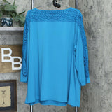 Antthony Women's Plus Bracelet Sleeve Crochet Knit Tunic Top