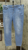 Universal Thread Women's Mid Rise Skinny Jegging Jeans Light Wash 18