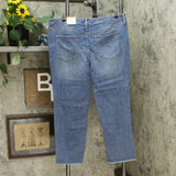 Universal Thread Women's High Rise Cropped Straight Jeans