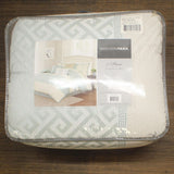 Madison Park Addison 7-Piece Queen Comforter Set Bedding Aqua / Beige