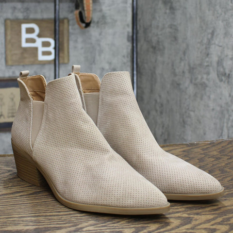 Universal Thread Women's Sylvie Ankle Boots Taupe Brown 10