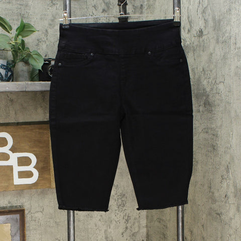 DG2 by Diane Gilman Women's Pull On Bermuda Shorts Black Small