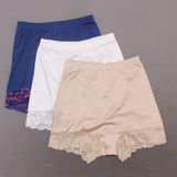 Rhonda Shear Women's 3 Pack Smooth Pin Up Panties with Lace Trim