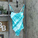 Kona Sol Women's Straight Neck Medium-Coverage One Piece Swimsuit