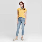 Universal Thread Women's Standard Fit Short Sleeve Crewneck T-Shirt