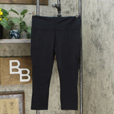 Kirkland Signature Women's Reflective Cropped Tight Leggings