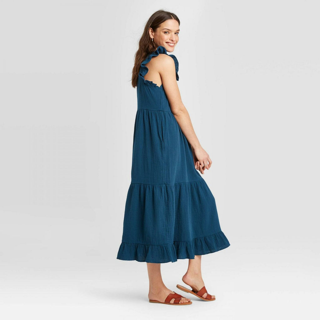universal thread maxi dress Women's Smocked A-Line It also features a square neckline and boasts ruffled straps and hem for a chic look Universal Thread V-Neck Maxi Dress-