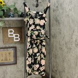 NWT Who What Wear Women's Floral Print Sleeveless Dress. WD-847 Medium