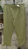 Lemon Way Women's Plus Size On the Move Stretch Tech Crop Pants