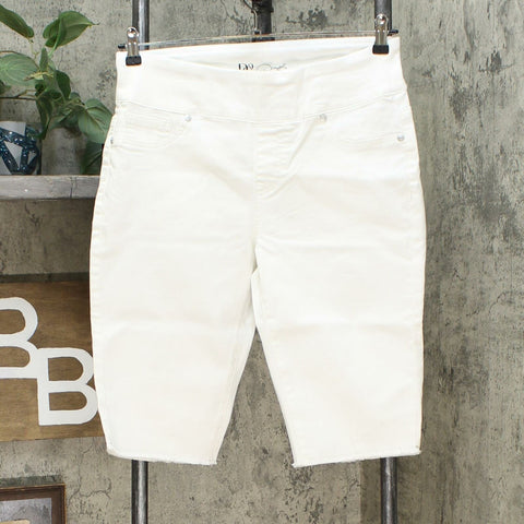 DG2 by Diane Gilman Classic Stretch Pull On Bermuda Shorts Ivory Medium