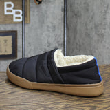 dluxe by dearfoams Men's Floyd Sport Lounge Slippers Black M