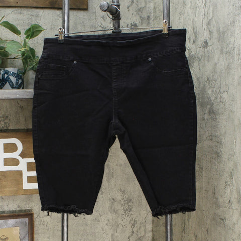 DG2 by Diane Gilman Pull On Bermuda Shorts Black Plus 1X