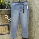 DG2 by Diane Gilman Women's Classic Stretch Skinny Jeans