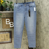 DG2 by Diane Gilman Women's Classic Stretch Skinny Jeans