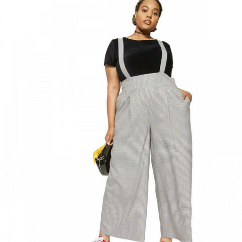 Plus Button Front Wide Leg Solid Suspender Jumpsuit | SHEIN USA | Stylish  work attire, Black jumpsuit wide leg, Professional outfits