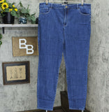 NWT LOGO By Lori Goldstein Plus Skinny Leg High Waisted Jeans. A309792 20W