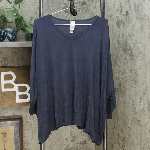 WynneLayers Women's V Neck Knit Boxy T-Shirt Blue Medium