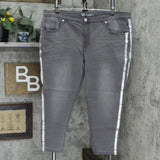 DG2 by Diane Gilman Virtual Stretch Metallic Side Stripe Skinny Jeans Gray 22PW