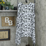 NWT Women With Control Petite Printed Tunic With Capri Pants. A301327 PXL