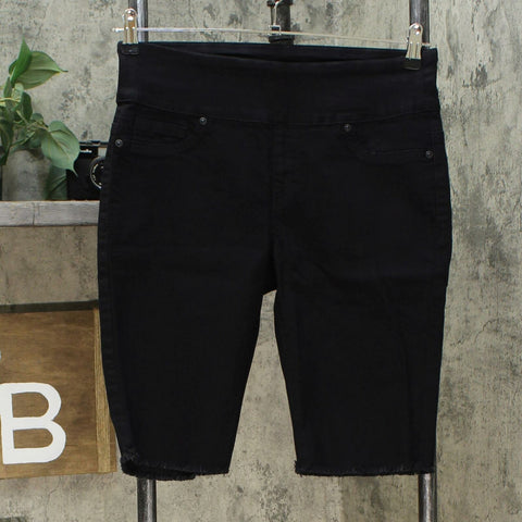 DG2 by Diane Gilman Classic Stretch Pull On Bermuda Shorts Black Petite Small