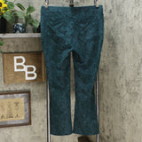 DG2 by Diane Gilman Pull On Ponte Boot Cut Pants Green Snake Petite Large