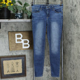 Universal Thread Women's Mid Rise Skinny Jeans Mid Blue 4