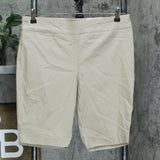 NWT Charter Club Petite Pull On Bermuda Shorts. 100053472PT Petite Large