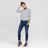 Universal Thread Women's Long Sleeve Raglan Crewneck Sweatshirt